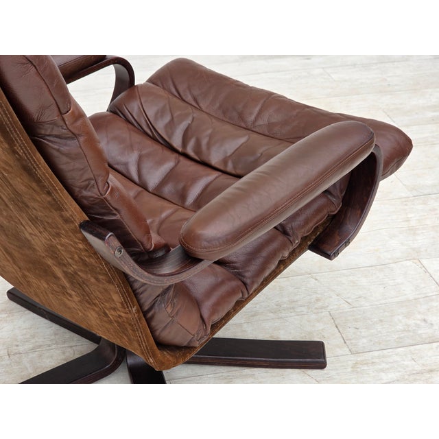 Danish Swivel Armchair in Brown Furniture Leather from Georg Thams, 1970s For Sale - Image 17 of 18