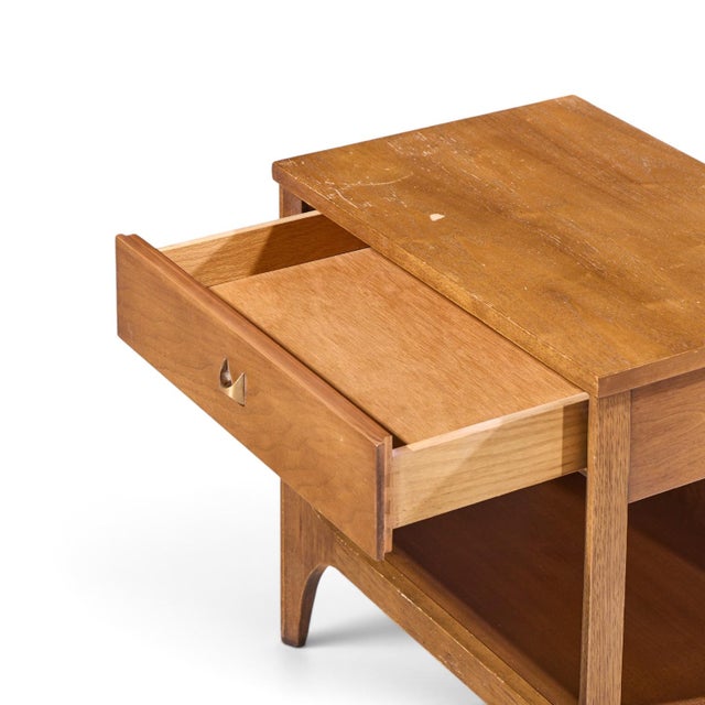 Broyhill Brasilia Mid Century Walnut and Brass Nightstands - Pair For Sale - Image 9 of 11