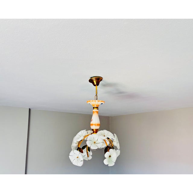 Italian Mid 20th Century Italian Handmade Porcelain & White Murano Glass Daisy Chandelier For Sale - Image 3 of 18
