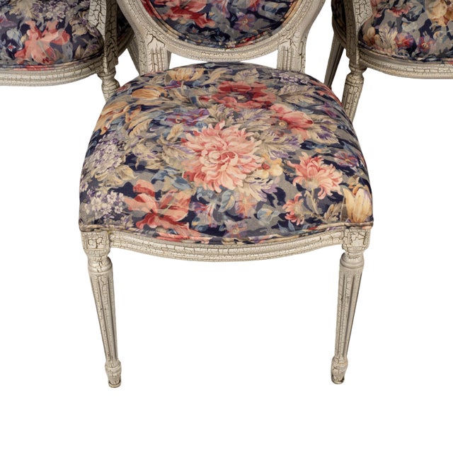 1980s French Style Shabby Chic Dining Chairs Floral Upholstery Distressed Crackle Finish - Set of 4 For Sale - Image 4 of 18