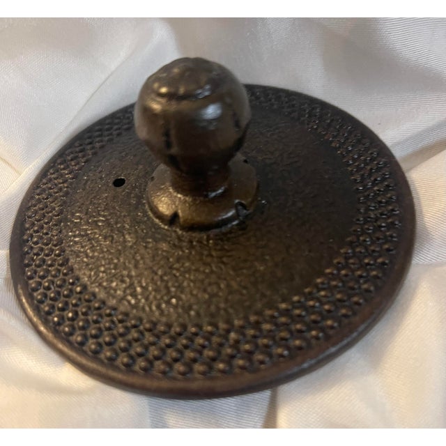 Early 20th Century Iwachu Japanese Iron Tea Kettle Tetsubin Nambu Tekki Hobnail Signed For Sale - Image 9 of 12