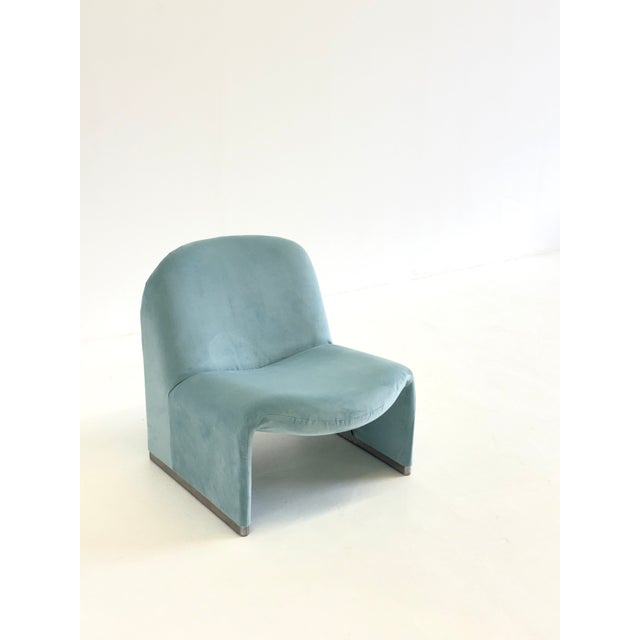 Blue Vintage Alky Chair in Baby Blue Velvet by Anonima Castelli for Artifort, 1970s For Sale - Image 8 of 15
