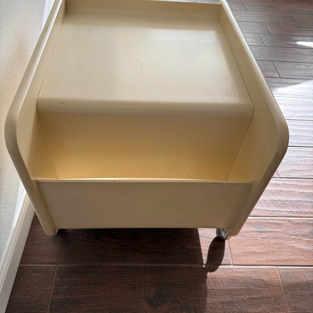 Paint Late 20th Century Beige Lacquer Bar Cart Game Table Like Marcello Siard For Sale - Image 7 of 12