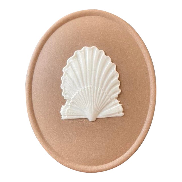 Mid 20th Century Scalloped Sea Shell Design Wedgwood Jasperware Sand Brown English Oval Jewelry Box For Sale