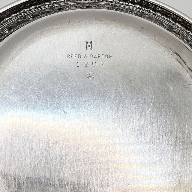 English Late 20th Century Round Reed & Barton Silverplate Candy Dish or Catchall For Sale - Image 3 of 4