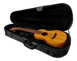 GString Vintage Hawaiian Ukulele W/Case