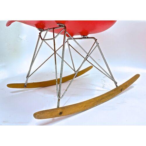 Wood Vintage Mid-Century Modern Style Rocking Chair For Sale - Image 7 of 7