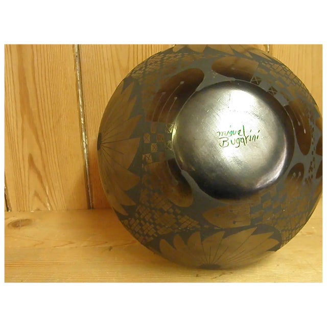 Late 20th Century Mata Ortiz Hand Coiled Blackware Pot by Miguel Bugarini For Sale - Image 16 of 18