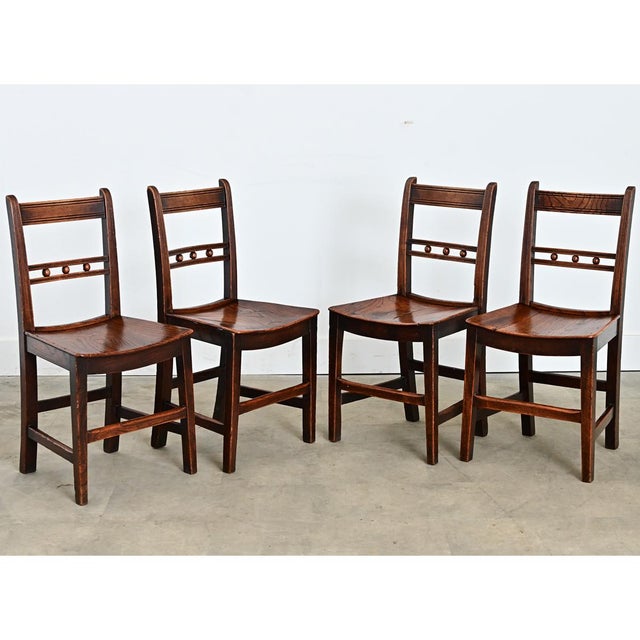 Early 18th Century English Set of Four Georgian Period Oak Dining Chairs For Sale In Baton Rouge - Image 6 of 11