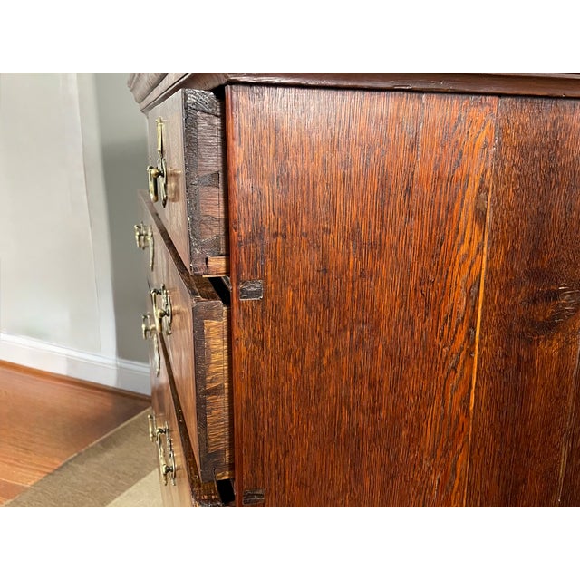 Wood Early 18th Century English Walnut Chest of Drawers, C. 1700–1725 For Sale - Image 7 of 18