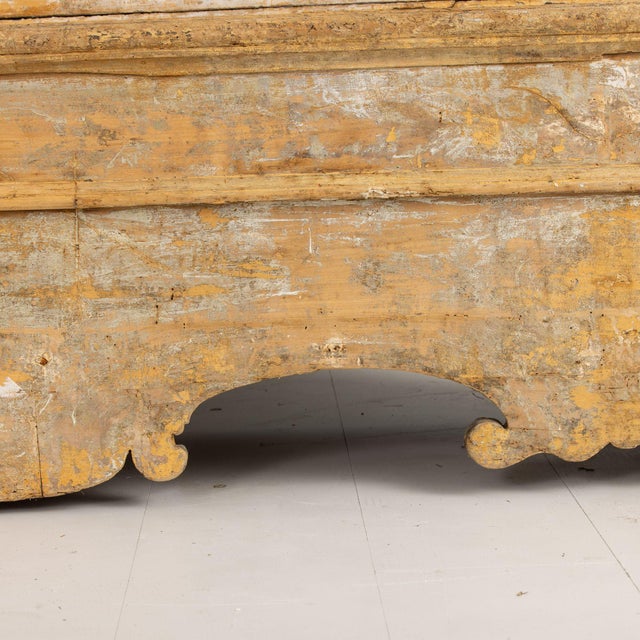 Camel 18th C. Italian Baroque Cassapanca Storage Bench in Original Paint For Sale - Image 8 of 17