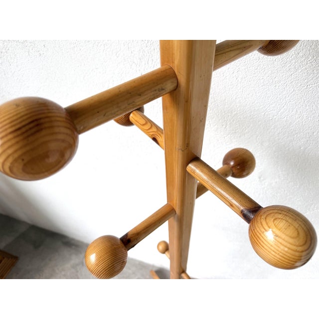 Modernist Coat Rack in Pine, 1970s For Sale - Image 6 of 16