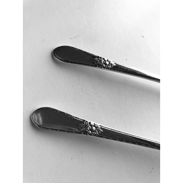 Rogers Bros. Vintage 1847 Rogers Bros. Is "Adoration" Pattern Silver Plated Mixed Berry Spoons- Set of 2 For Sale - Image 4 of 5
