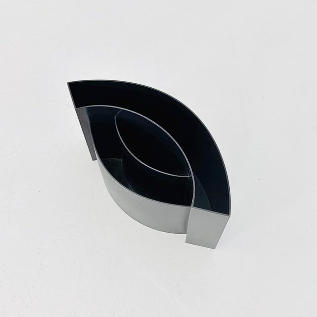 Mid-Century Modern Space Age Wave Magazine Rack by Maier Aichen for Authentics, Italy, 1990s For Sale - Image 6 of 13