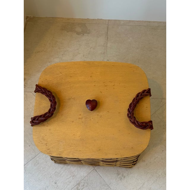 Vintage Peterboro Woven Basket With Braided Leather Handles & Lid For Sale - Image 13 of 15
