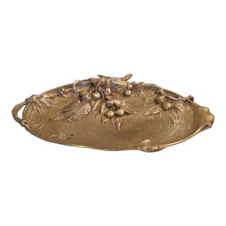 Early 20th Century French Bronze Decorative Vide-Poche Dish With Love Birds For Sale