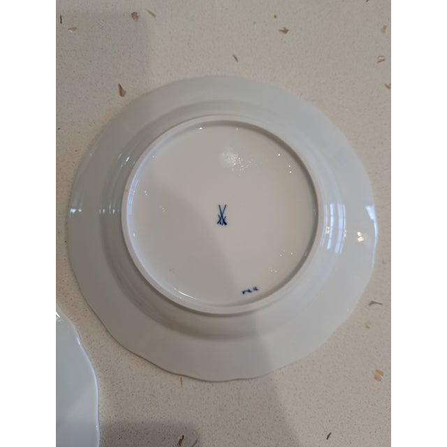 Set of 6 Meissen Blue Onion plates 8 inch diameter No chips, cracks or glazing wear Family collection Other pieces available