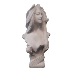 1900s Art Nouveau White Marble Bust of a Young Woman For Sale