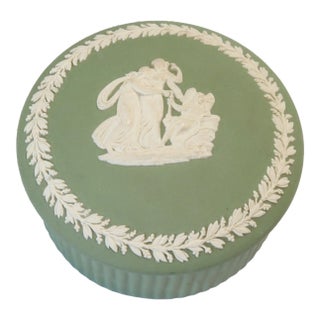 Vintage Wedgwood Jasperware Trinket Box For Sale