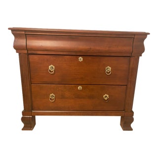 Late 20th Century Ethan Allen British Classics Daryn Chest/Nightstand Mint Condition For Sale