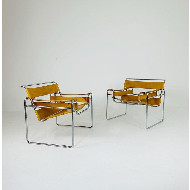 Cognac B3 Chair in Leather and Metal by Marcel Breuer, 1990s For Sale - Image 9 of 11