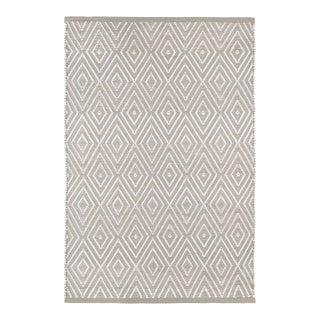 Dash & Albert by Annie Selke Diamond Platinum/White Indoor/Outdoor Rug, 2'6" x 12' For Sale