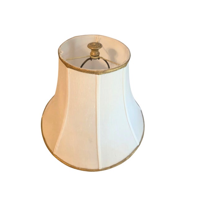 1970s Hollywood Regency Custom Lacquered Emerald Green & Gilt Chinoiserie Table Lamp For Sale - Image 12 of 18