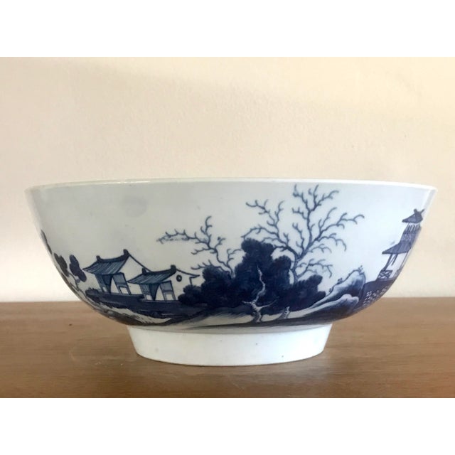 18th Century First Period Dr. Wall Worcester Porcelain Bowl For Sale - Image 11 of 13
