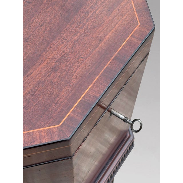 Wood 18th Century George III Octagonal Mahogany Wine Cooler For Sale - Image 7 of 11