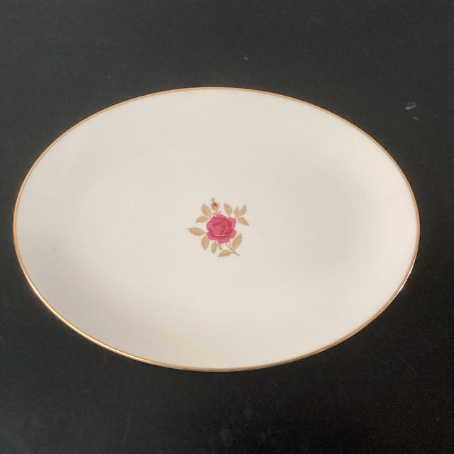 Vintage Lenox Roselyn pattern dinnerware with a full service for 6 and 2 platters plus a 1 serving bowl plus extra pieces....