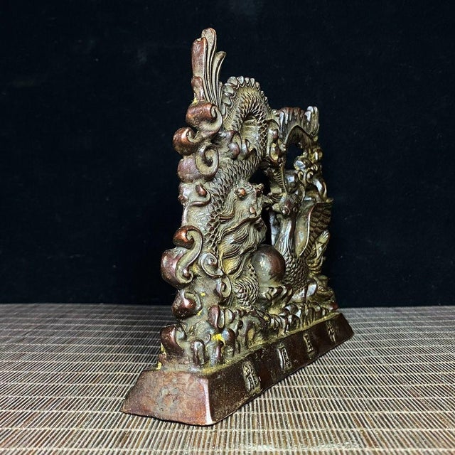 Vintage Chinese Bronze Dragon & Phoenix Sculpture – "Dragon and Phoenix Bring Auspiciousness" (龙凤呈祥) For Sale In Los Angeles - Image 6 of 9