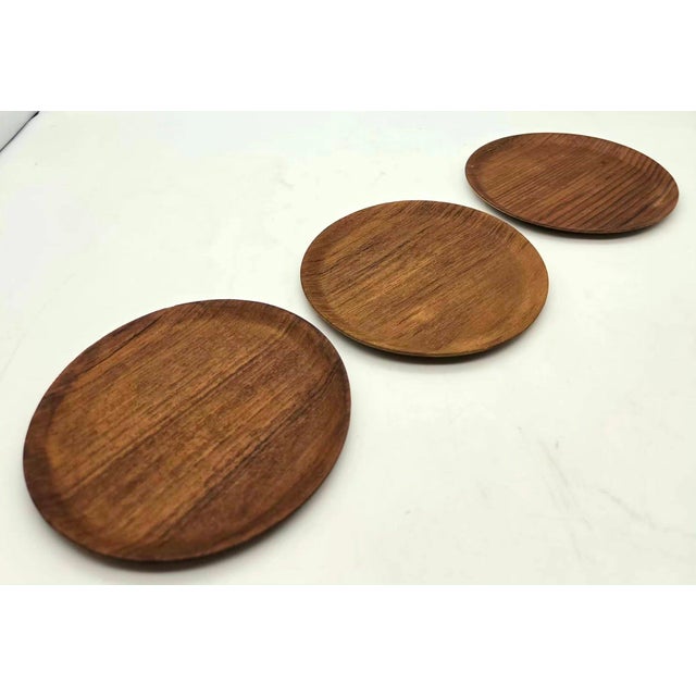 Mid 20th Century Mid 20th Century Teak Bentwood Appetizer Plates or Trinket Dishes, Set of 3 For Sale - Image 5 of 10