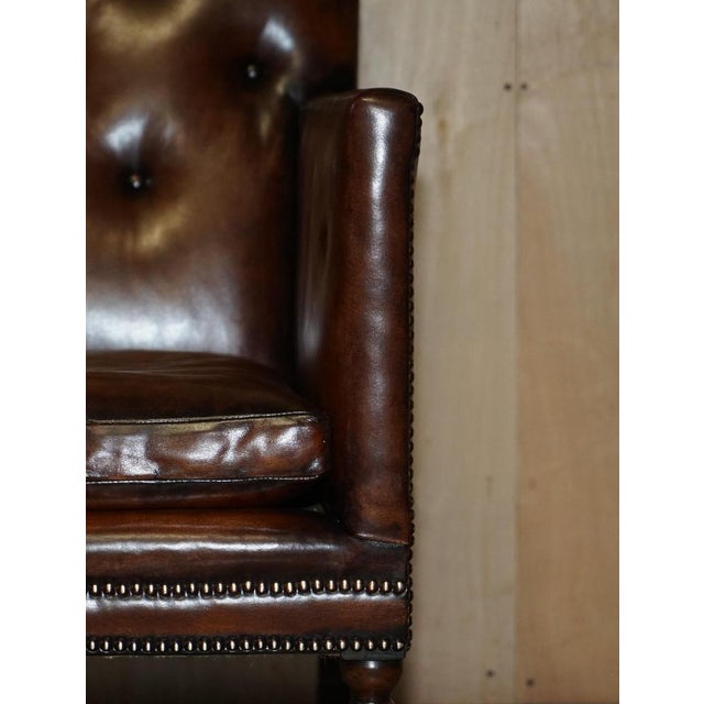 George III Brown Leather Chesterfield Armchair, 1780s For Sale - Image 6 of 18