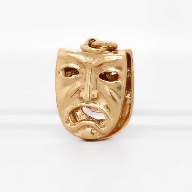 Vintage 14k Gold Comedy & Tragedy Masks Figural Charm for a Bracelet For Sale In Philadelphia - Image 6 of 14