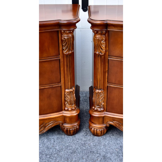 Vintage Pulaski Mahogany Nightstands Edwardian Collect 3-Drawer Bachelors Pair For Sale - Image 9 of 17
