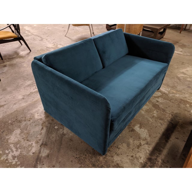 Vintage 1980's Reupholstered Love Seat in Crushed Turquoise Velvet With Rounded Arms For Sale - Image 9 of 9