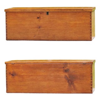 Antique Primitive Blanket Chest, Trunk With Candle Box & Half-Blind Dovetail Joints For Sale