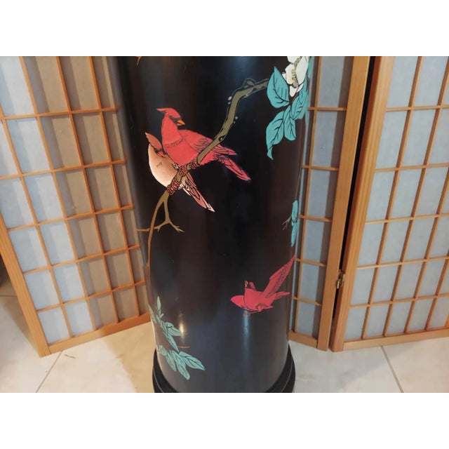 Black Vintage Round Chinoiserie Laquered Pedestal Decorated With Birds and Flowers For Sale - Image 8 of 10