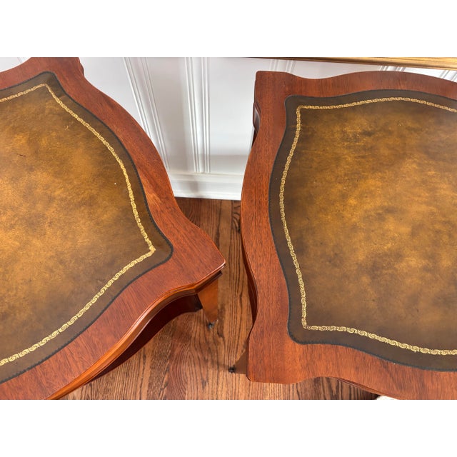 Mid 20th Century Early Twentieth Century Mahogany and Leather-Top Library Single Shelf Federal Style Side Tables, a Pair For Sale - Image 5 of 14