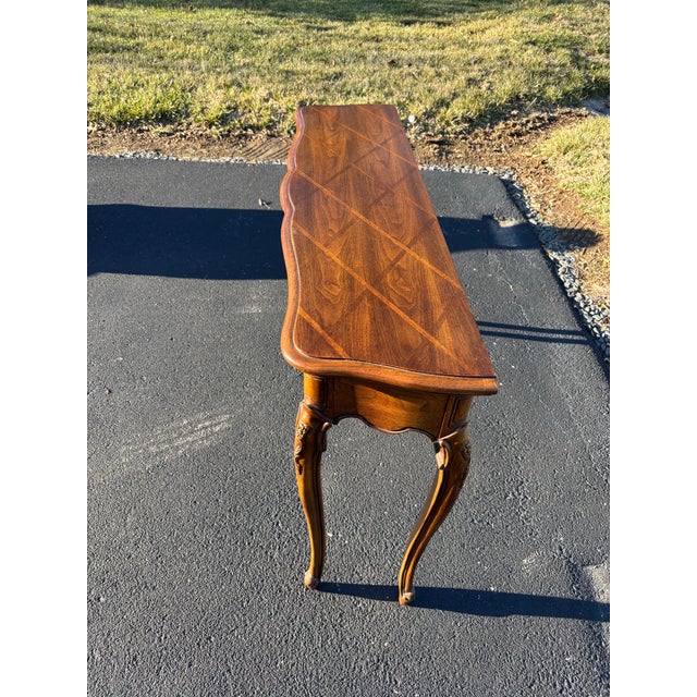 Classic sofa table in perfect proportions, quality made in the 1970’s. Amazing, used condition, came from a lovely estate....