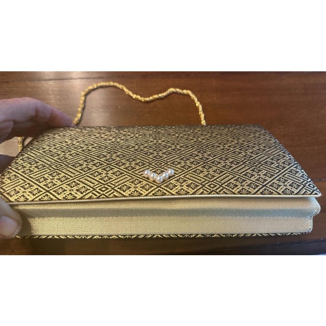 1990s 1990s Mikimoto Japanese Kimono Silk Brocade 18k Gold Plate Pearl Clasp Evening Shoulder Bag Clutch Black For Sale - Image 5 of 11
