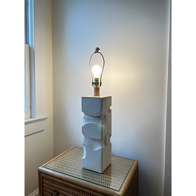 Sculpture Materials Large Abstract Plaster Table Lamp Casual Lamps of California For Sale - Image 7 of 9