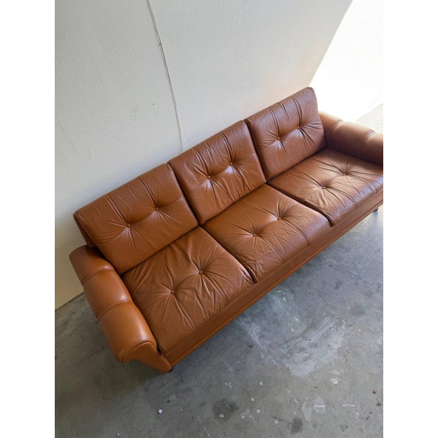 Vintage Danish Cognac Leather Sofa – Mid-Century Modern Tufted 3-Seat Couch For Sale In Los Angeles - Image 6 of 8