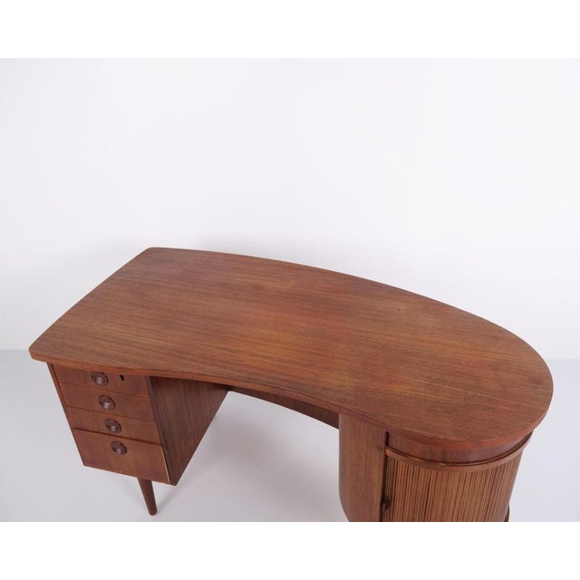 Model 54 Kidney Desk in Teak with Bar Cabinet from Feldballes Møbelfabrik, 1960s For Sale - Image 3 of 11