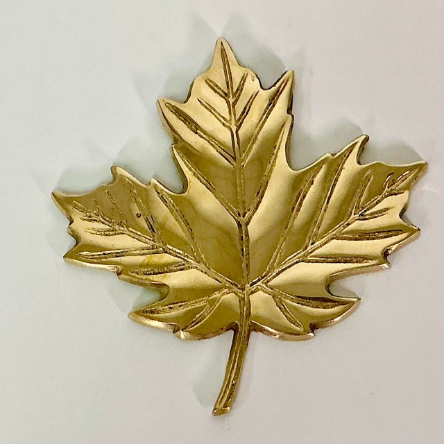 Mid-Century Boho Chic Hollywood Regency Brass Maple Leaf Sculptural Wall Object. For Sale - Image 6 of 8