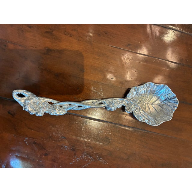 American Late 20th Century Arthur Court Aluminum Frog Salad Servers, Fork & Spoon For Sale - Image 3 of 3