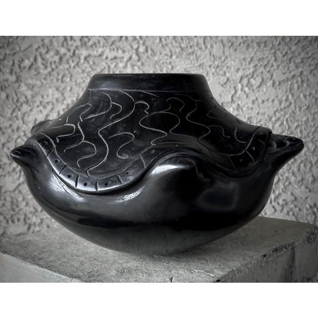 Late 20th-Century Barro Negro Pottery (Black Clay) Roly Poly Turtle Vessel - Oaxaca, Mexico For Sale - Image 17 of 18