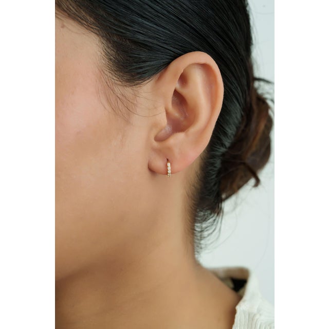 Contemporary Natural Diamond Huggie Hoop Earrings in 18k Yellow Gold- A Pair For Sale - Image 10 of 14