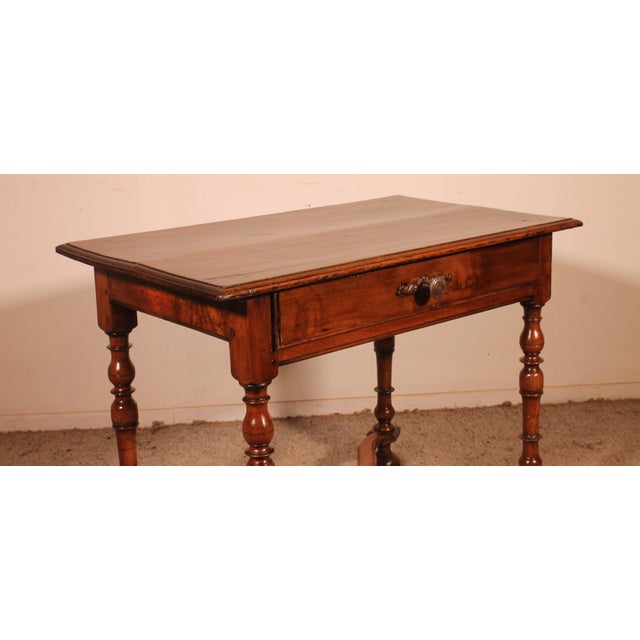 17th Century Louis XIV Writing Table in Walnut For Sale - Image 9 of 14