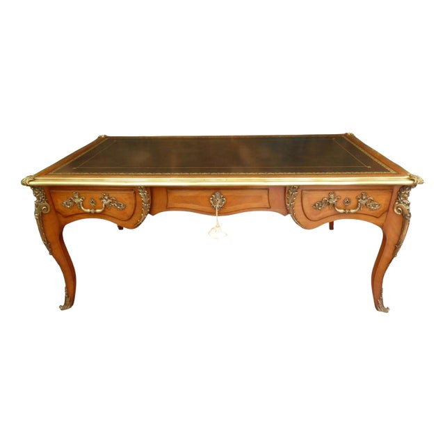 Antique Louis XV Walnut Writing Desk attributed to François Linke, 1920 For Sale